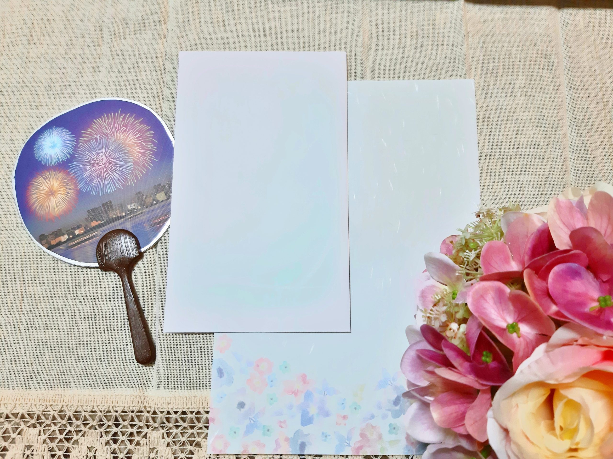 Square envelope off-white